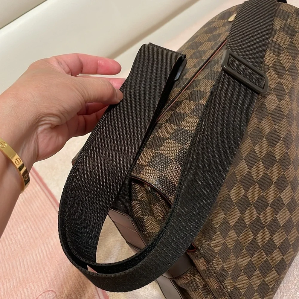 Louis Vuitton DE Naviglio